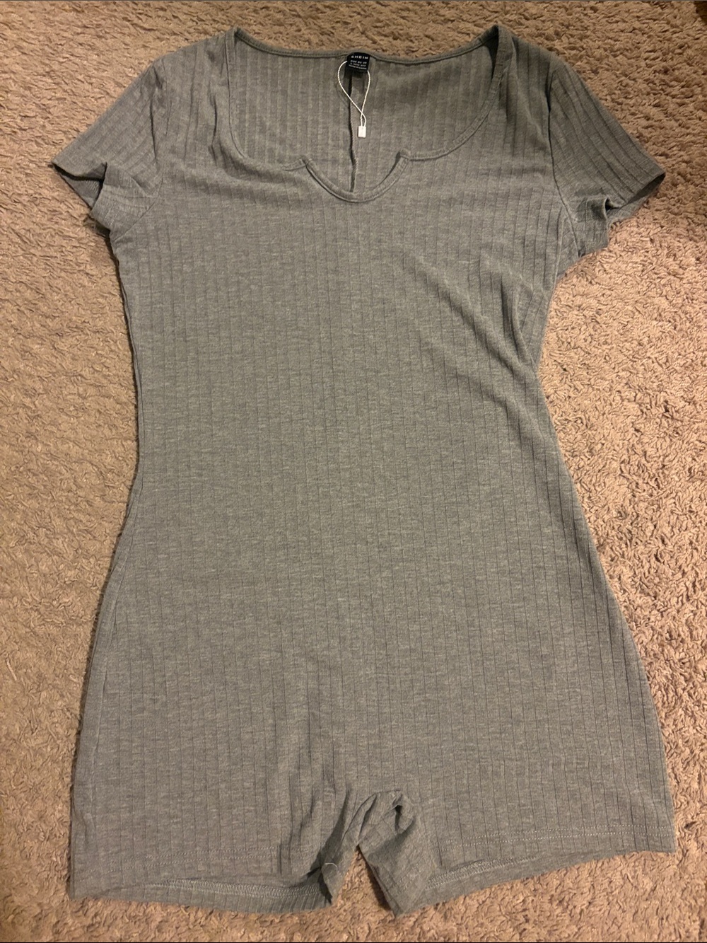 SHEIN Olive-Grey Ribbed Short Sleeve Romper